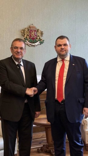 Джевдет Чакъров се отказа от делото за изключване на Пеевски от ДПС 