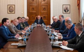 Радев свика консултативна среща заради конфликта в Близкия изток 