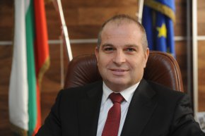   Скъсвам от проверки летищата, вдигаме им глобите: Транспортният министър