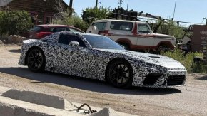 Новият суперавтомобил Lexus LFR е хванат на тестове в страната