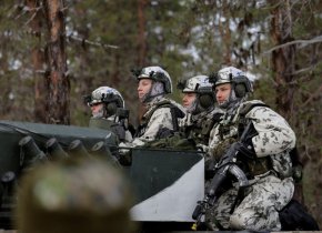Швеция вдига възрастовата граница за наборна служба до 70 години в отговор на новите цели на НАТО