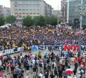 Протести срещу имиграцията обхващат Полша
