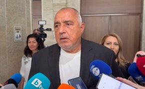 Царят вкара България в НАТО и ЕС, аз вкарах страната в Шенген и Еврозоната: Борисов