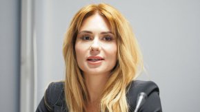    Председателят на КЗП Мария Филипова: Защитата и доверието на хората са наш основен приоритет