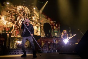   IRON MAIDEN се завръща