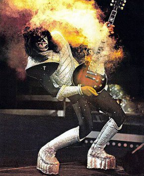 Почина легендарният китарист и основател на KISS Ейс Фрейли