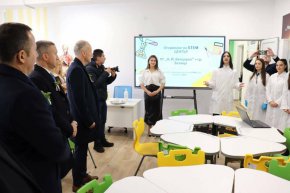 Откриха новоизградения STEM център към МОН
