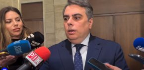 И без петел ще съмне, да си подават оставка: Ас Василе