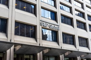 Производството в еврозоната се срива: S&P