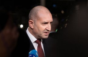 Радев ще направи обръщение към нацията в 19.00 часа