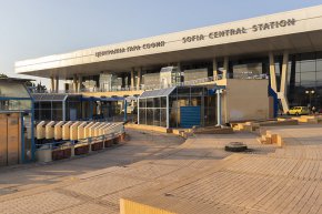 Фалшив сигнал за бомба на жп гарата в София вдигна на крак полицията 