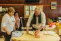  Жителите на село Бродилово отбелязаха Бабинден в пенсионерския клуб