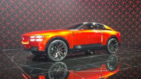 Toyota може да постави хибриден V12 с двоен турбо в Century Coupe