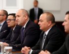 Веригите обещаха на среща с Радев поне 6 месеца да продават с до 30% по-евтино основни храни 
