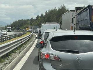 Час се чака на АМ Тракия в задръстване на 28-и км 