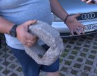 Паве проби автомобил на общински паркинг в София, собственикът готви съдебен иск