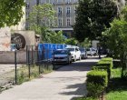 Паркинг в парка: 4 коли в градинката на Рила на 100 м от Тр. Трайков