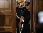 Шофьорът, ударил се в автобус на Челопешко шосе, остава в ареста