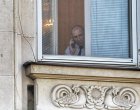 Протестно в кабинет №1: ФОТО НА ДЕНЯ    
