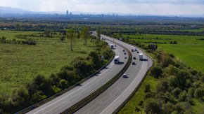 Дете на 12 години овладя кола на АМ Струма и спаси майка си след инсулт