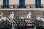 Оригами птици украсиха фасадата на Hôtel de Paris Monte-Carlo