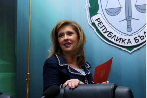 Прокурорската колегия отложи произнасянето си по казуса Русинова