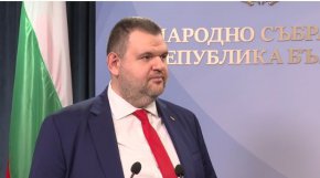 Справката на Демерджиев се оказа фейк: Елементарна проверка (ВИДЕО)