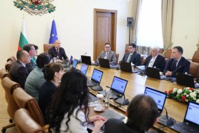 Българската делегация бе в Париж в знак на уважение към Макрон: Радев