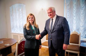 Външната министърка е подписала Киевската декларация за засилени санкции срещу Русия