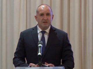 Ще разрешим на САЩ  да разположат до 8 самолета на летище Безмер: Радев