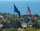 12 пъти завишени цени на хиляди знамена във Варна, и от това крадат при кмета Благо* 