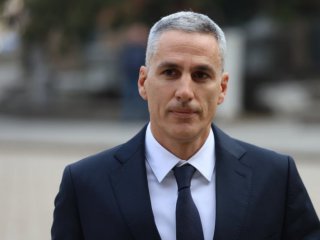 Гюров напусна Американския университет, както преди да стане премиер: Ще се кандидатира за президент
