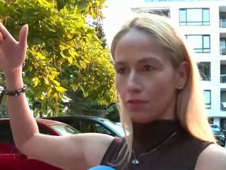 Хвърляха парчета бетон по колата на Невяна Владинова, потрошиха предното стъкло
