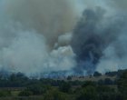 Близо 10 000 декара горят край Хасково, активният фронт остава между Динево и Малево