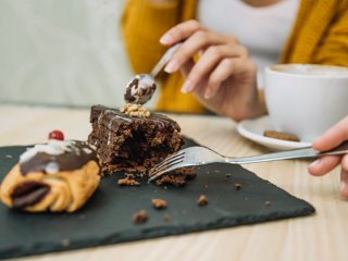 80 фит: 20 чийт: Как да се храним, без да страда нито душата, нито тялото