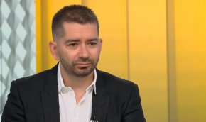 Аз мога да си позволя скъпи коли, вие трябва да ги криете: Сл. Василев, Радев депутат, с първи работен ден в парламента на 40 г., Лаф на деня