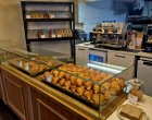 ДА! Late, Cafe & Croissant, въпреки грешката в названието и цената на кифлата