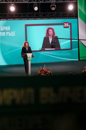   От Шумен Йотова и Вълчев започнаха разговора за България