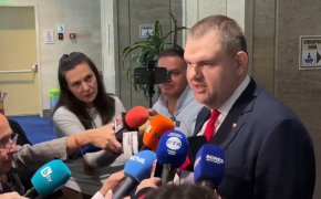 Браво на Йотова, че свика КСНС, въпреки Н.Пр. Радев: Пеевски
