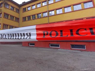   3 дни бомбени заплахи в училища и дет.градини: Пас от кмета и МВР