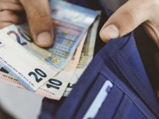  €3747 ср. заплата без данъци и осигуровки за бг военните, които нищо не вършат от Н.Пр.Радев: БЪРЗ ФАКТ
