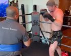 К. Хемсуърт, 43, иска дебют в ММА  