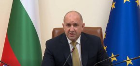 3 дрона удариха кораб на 18 мили от Бяла, Н. пр. Радев вика Митрофанова за разговор