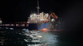 Удареният от дронове кораб Челси 3 се намира на 10 мили от Царево