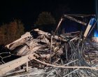 Двама души загинаха при челен сблъсък между автобус и камион на пътя Пазарджик - Пловдив