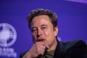 Спестяването на пари за бъдещето е безсмислено, ИИ ще направи всички богати: Мъск