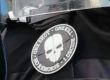 Полицай втрещи със скандална нашивка - убийство
