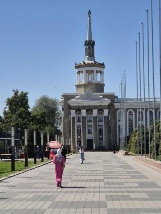 Отвоювалият 100% златото си от канадците Киргизстан тръгва по пътя на просперитета