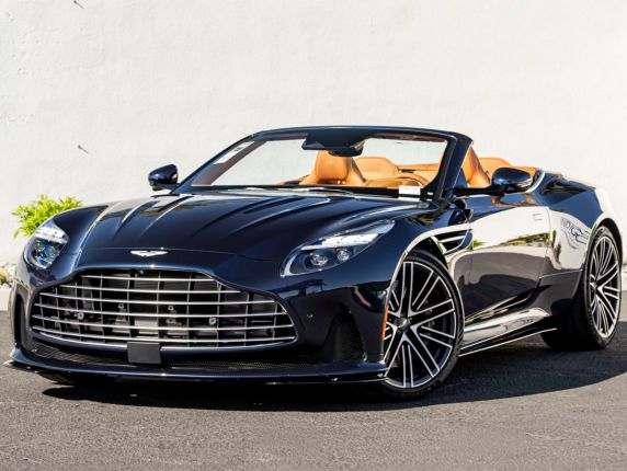 Ето го новия Aston Martin 2026 DB12