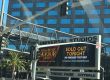 Късовски скочи на Ариана Гранде пред 9000 зрители в Universal Hollywood